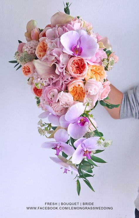 Bridal Bouquet Ideas Cascade, Wedding Bouquets Cascade, Orchid Wedding Theme, Waterfall Bouquet, Orchid Centerpieces Wedding, Lilac Wedding Flowers, Orchids Wedding, Orchid Bouquet Wedding, Tropical Wedding Bouquets