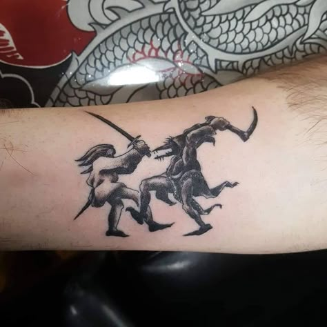 Stephen King Tattoo Ideas, King Tattoo Ideas, Dark Tower Tattoo, Stephen King Tattoos, Dark Tower Art, The Stand Stephen King, Griffin Tattoo, Book Tattoo Ideas, King Tattoo