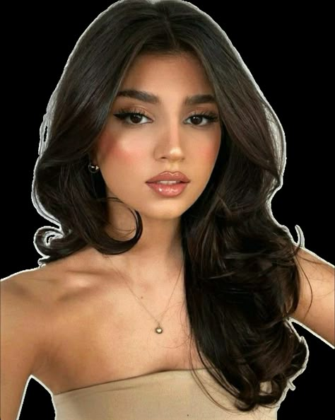 Makeup Prom Black Dress, Brown Sultry Makeup, Makeup For Fancy Dinner, Year 12 Formal Hairstyles, Natural Fancy Makeup, Simple Makeup Quinceanera, Formal Makeup Tan Skin, Classy Hair And Makeup, Formal Makeup Brown Skin