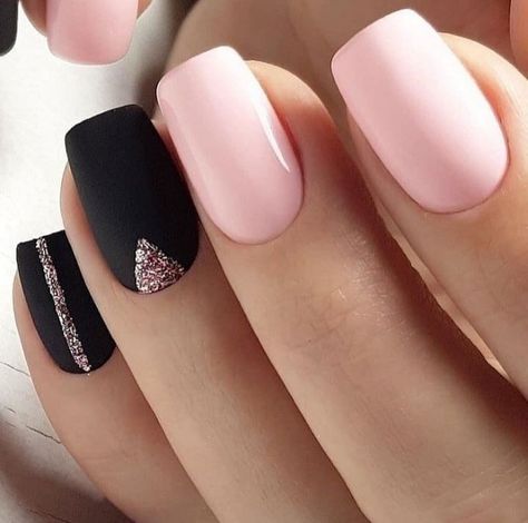 Black And Pink Gel Nails Short, Matte January Nails, Nail Designs For Square Nails Shape, Square Black Nail Designs, Simple Manicure Designs, Dark Nail, January Nails, Glittery Nails, February Nails