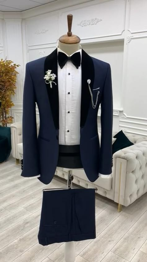 Cummerbund Tuxedo, Blue Wedding Suit Groom, 2 Piece Suit For Men, Best Wedding Suits For Men, Suit For Men Wedding, Best Wedding Suits, Tuxedo Colors, Navy Blue Tuxedos, Trendy Suits