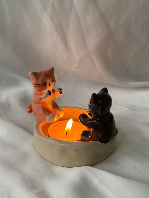 Air Dry Clay Cats, Diy Clay Cat, Air Dry Pottery Ideas, Cat Ceramic Ideas, Clay Pottery Aesthetic, Easy Ceramics Ideas, Air Dried Clay Projects Ideas, Ceramica Fria Ideas, Clay Crafts Aesthetic