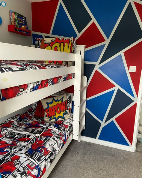 Spider Man Bedroom Ideas, Playroom Mural Ideas, Corner Playroom, Playroom Sensory, Playroom Reading Corner, Playroom Lighting, Educational Playroom, Spiderman Room Decor, Space Playroom