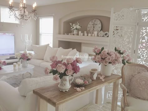 Romantic Living Room, Shabby Chic Living, Shabby Chic Living Room, Salon Interior Design, Country Living Room, Chic Living Room, Shabby Chic Kitchen, Living Room Diy, Shabby Chic Homes