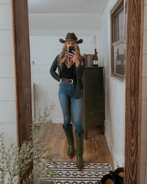 Long-Sleeve Seamless Fabric … curated on LTK Fiesta Party Outfit Ideas, Texas Business Casual, Winter Cowgirl Boots Outfit, Western Inspired Outfits Women, Outfit Botas Vaqueras, Cowgirl Boots With Jeans, Women’s Western Fashion, Cowgirl Outfits Winter, Outfit Ideas For Nashville