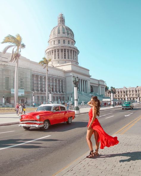 Havana oh na na 💃🏽 ⠀ ⠀ The time I felt like a real life emoji in a picture that can easily be summed up in emojis ... 🌴🚗🏛💃🏽 , am I missing… Cuba Outfit, Cuba Itinerary, Cuba Pictures, Cuba Beaches, Viva Cuba, Cuba Photos, Visit Cuba, Traveling Abroad, Cuba Travel