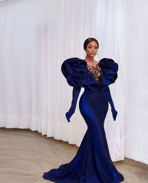 Dinner Gowns Classy Style, Blue Velvet Prom Dress, Prom Dresses Long Sleeves, Dinner Gowns, Dresses Long Sleeves, Dress Engagement, Velvet Prom Dress, Lace Gown Styles, African Lace Dresses