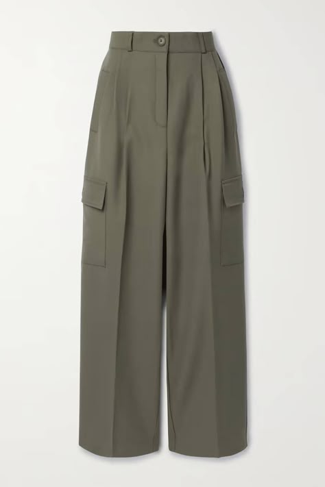 Celana Khaki, Spring Summer 2023 Fashion, Celana Kargo, 2023 Fashion Trends, Frankie Shop, Spring Summer 2023, Summer Outfits Men, Green Pants, Looks Chic