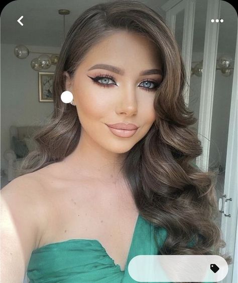 Curl Hair Styles Prom, One Side Waves Hairstyles, Down With Curls Hairstyles, Side Waves Hairstyle Wedding, Glam Side Part Hair, Hollywood Wave Bridesmaid Hair, Curls For Bridesmaid, Side Part Curls Prom, Evening Gown Hairstyles For Long Hair