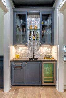 75 Small Wet Bar Ideas You'll Love - January, 2024 | Houzz Farmhouse Basement Bar, Wet Bar Ideas In Living Room, Basement Dry Bar Ideas, Small Wet Bar Ideas, Farmhouse Home Bar, Small Bar Ideas, Small Wet Bar, Wet Bar Ideas, Dry Bar Ideas