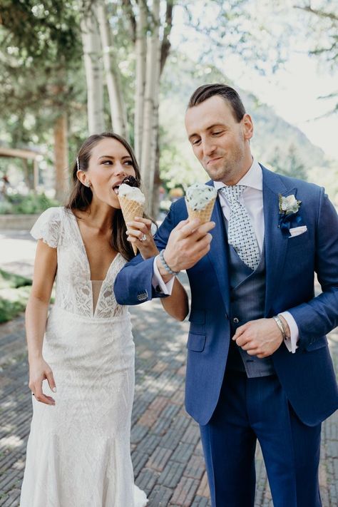 Ice Cream Wedding Photos, Ice Cream Beach, Ice Cream Wedding, Ice Cream Pictures, Cream Wedding Dresses, Positano Wedding, Wedding Dressses, Aspen Wedding, Eating Ice Cream