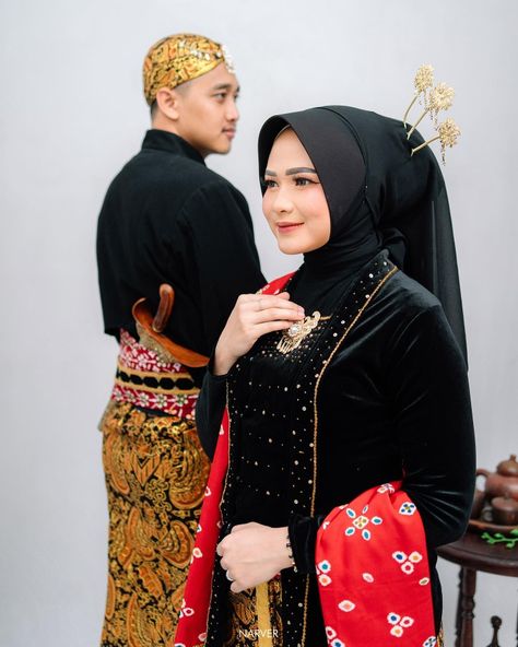 Prewed Adat Jawa, Prewed Jawa, Wedding Jawa, Prewedding Adat, Prewed Studio, Prewedding Pose, Pose Pengantin, Pose Prewedding, Foto Prewedding