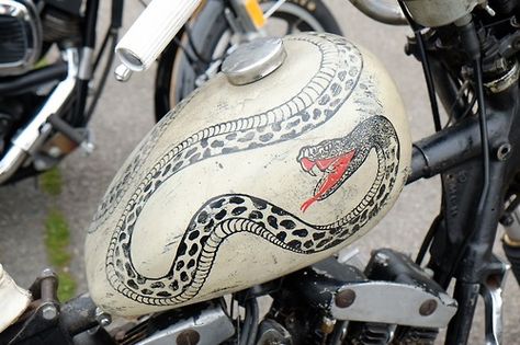 snake paintjob on peanut tank Painted Motorcycle, Gas Tank Paint, Chopper Tank, Snake Tank, Bike Tank, Custom Paint Motorcycle, Motorcycle Paint Jobs, Motorcycle Paint, Tank Art