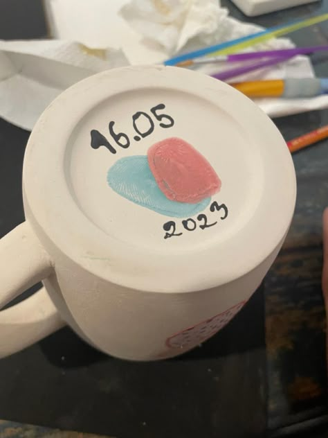 Pottery With Boyfriend, Love Pottery Painting Ideas, Couples Ceramic Painting, Pottery Painting Date Ideas, Pottery Painting With Boyfriend, Color Me Mine Couple Ideas, Ceramic For Boyfriend, Couple Pottery Ideas, Pottery Ideas For Boyfriend