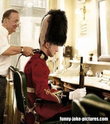 Funny British Royal Guard Soldier Barber Haircut Picture http://ibeebz.com Funny Commercial Ads, Funny Commercials, Funny P, Commercial Ads, Publicidad Creativa, Funny Ads, Guerilla Marketing, 웃긴 사진, Funny Prints