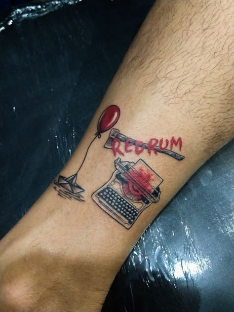 O Iluminado, It a coisa e Misery Stephen King Tattoos, Nova Tattoo, Body Temple, King Tattoo, King Tattoos, Body Is A Temple, New Aesthetic, Skin Art, Stephen King