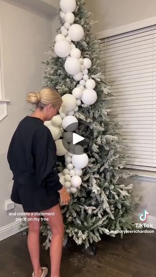 Christmas Tree Ideas White Ornaments, Glam White Christmas Tree, All Ribbon Christmas Tree, Nightmare Before Christmas Xmas Tree, Winter Land Christmas Tree, Christmas Tree Ideas For White Tree, Christmas Tree Ideas 12 Ft, Xmas Tree Garland Ideas, Xmas Tree Ideas Decoration