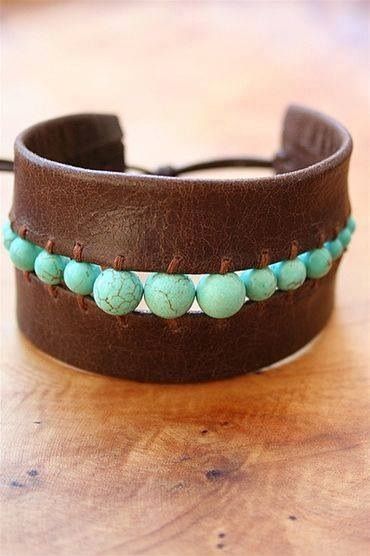 Boho-ish. On A Cord Jewelry Hobby Lobby, Boho Leather Bracelet, Diy Leather Bracelet, Leather Jewelry Diy, Leather Jewellery, Leather Art, Boho Leather, Leather Cuffs Bracelet, Bracelet Cuff