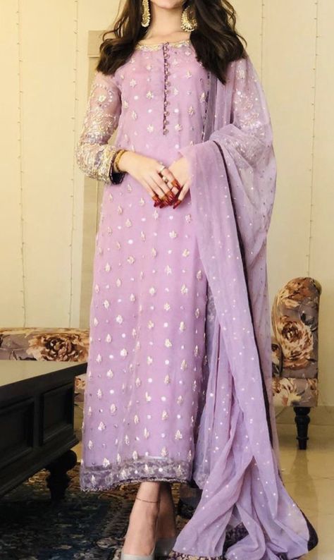 Purple Anarkali Dress For Eid, Purple Anarkali Lawn Suit For Eid, Purple Pakistani Suit, Purple Colour Dresses Pakistani, Purple Maxi Dress Pakistani, Lavender Color Dress, Velvet Pakistani Dress, Fashion Girl Design, Function Dresses