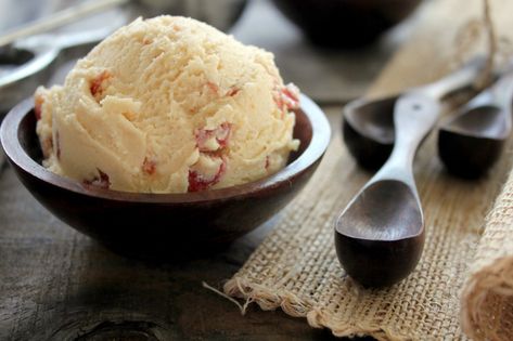 Bourbon Ice Cream, Bacon Ice Cream, Boozy Ice Cream, Cherry Tea, Homemade Ice Cream Recipes, Sorbet Recipes, Maple Bacon, Ice Cream Popsicles, Ice Cream Treats