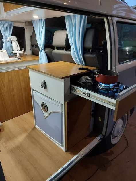 T3 Interior Vw Camper, T3 Interior, Minivan Life, Kombi Food Truck, Vw T2 Camper, Camping 4x4, Vw Bus Interior, Volkswagen Beetle Vintage, T3 Vw