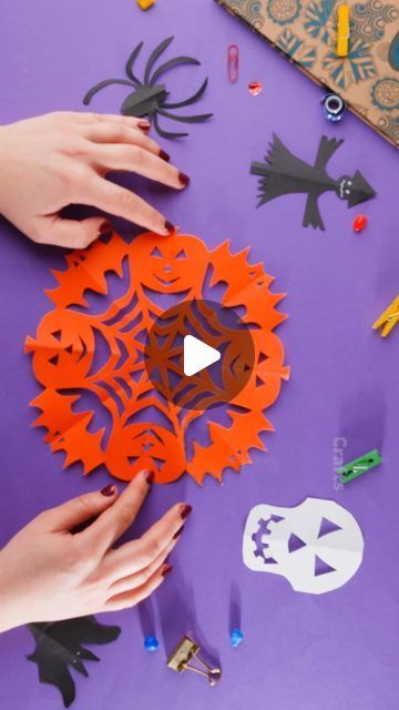 Easy Paper Halloween Decorations, Decorate A Pumpkin Paper Craft, Halloween Decorations Construction Paper, Craft For Halloween For Kids, Halloween Crafts Kids Easy, Halloween Decorations Paper Diy, Easy Fall Paper Crafts, Halloween Decor Paper, Spider Web Paper Craft