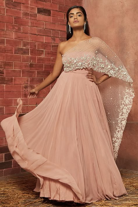 Where Can You Buy A Cocktail Gown From For Your Intimate Wedding Under 50K? Tube Gown, Orang India, Gaun Koktail, Party Dress Inspiration, Western Gown, Prom After Party, Dresses Dinner Party, Dresses Dinner, Gaun Fashion