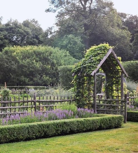 Country Farm Garden Ideas, Rustic European Garden, Country Farm Garden, English Vegetable Garden Design, European Vegetable Garden, It’s Complicated Garden, Front Yard Potager Garden, English Farmhouse Landscaping, Large Backyard Garden Design