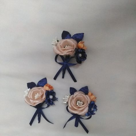 Rose gold and navy blue combination boutonniere Rose Gold Boutonniere, Navy Blue Combination, Gold Boutonniere, Navy Blue And Rose Gold, Prom Attire, Blue And Rose Gold, Blue Combination, Wrist Corsages, Family Flowers