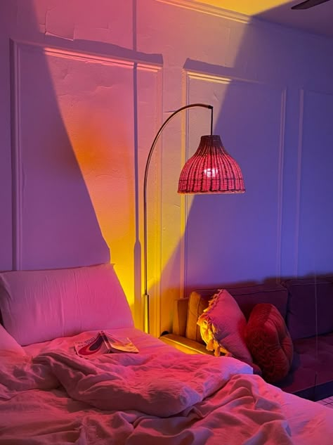 Sunset Lamp Apartment, Led Ambient Lighting, Ambient Lighting Apartment, Lighting Ideas For Apartments, Soft Lighting Bedroom, Ambient Lighting Aesthetic, Vibe Lighting, Ambient Lighting Bedroom, Bedroom Mood Lighting