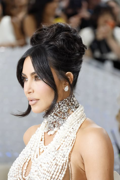 Kim Kardashian Messy Bun Updo, Kim K Met Gala Hair 2023, Kim Kardashian Hair Met Gala, Kim Kardashian Hair Bun, Kim K Met Gala Hair, Updo For Gala, Kim Kardashian Bun Hairstyle, Kim Kardashian Met Gala 2023, Trending Updo Hairstyles