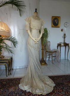 Exquisite Belle Epoque Wedding Gown, ca. 1909 Antique Wedding Gown, Edwardian Wedding Dress, Antique Wedding Dresses, Edwardian Wedding, Satin Wedding Gown, Lady Mary, Edwardian Dress, Old Dresses, Antique Dress