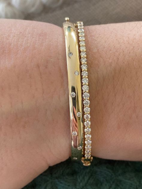 Diamond And Gold Bangles, Gold Bangle With Diamonds, Modern Diamond Bracelet, Western Bangles, Dimond Bengal, Diamond Bracelets Women, Bangles Diamond, Diamond Bangles, Diamond Bracelet Design