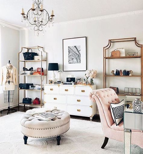 Dressing room goals @margoandme #STYLEDinspiration Apartemen Studio, Modern Home Offices, First Apartment Decorating, Smart Tiles, Vanity Room, Glam Room, Design Bedroom, Decoration Inspiration, Beauty Room