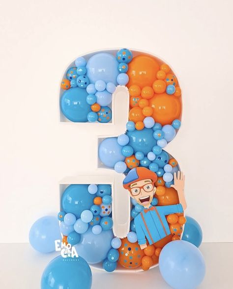 Blippi Photoshoot Ideas, Treat Ideas For Birthday Party, Blippi Birthday Decorations, Meeka Birthday Party, Blippi Centerpiece Ideas, Blippi Construction Birthday Party, Blippi Decorations, Blippi Birthday Party Decorations, Blippi Themed Birthday Party