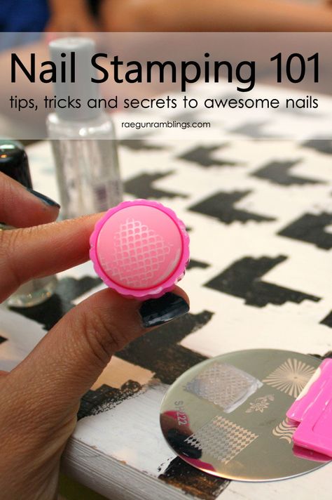 Nail stamping can give awesome details to nails. These tips and tricks make it doable at home. Nagel Stamping, Nail Stamp, Nail Stamper, Stamp Tutorial, Nail Stamping Plates, Stamping Nail Art, Nail Stamping, Nail Art Tutorial, Manicure E Pedicure