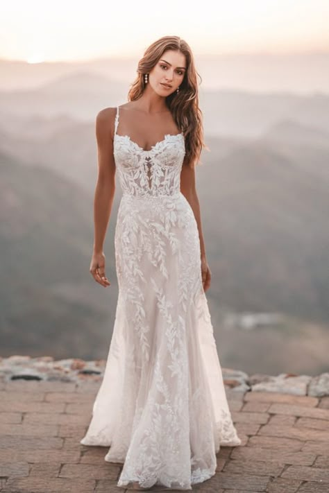 A1218 A-line Wedding Dress Boho, A Line Fall Wedding Dress, Wedding Dresses Woodland, Wedding Dresses Abroad, Wedding Dresses October, Wedding Dresses For Beach Weddings Boho, Simple Mountain Wedding Dress, Beach Lace Wedding Dress, Boho Classic Wedding Dress