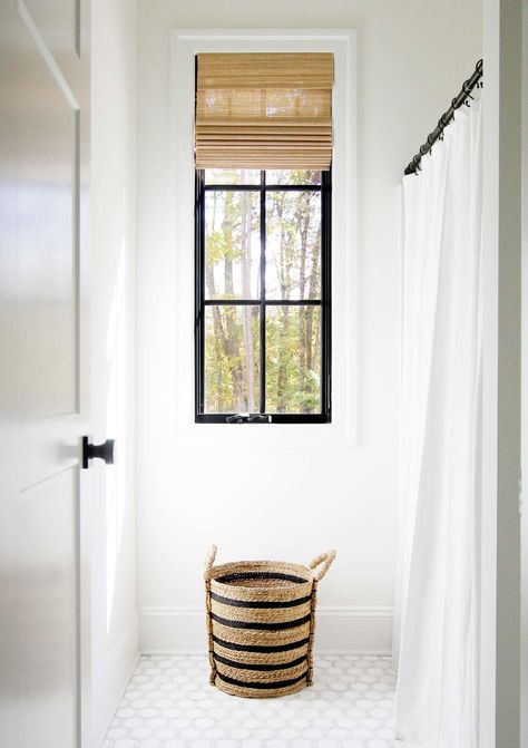 Window Treatments For Back Door, White Bathroom Window Treatments, Window Treatments Small Windows, Farmhouse Window Treatments Bathroom, Black Windows Interior Modern Window Treatments, Modern Farmhouse Blinds Bathroom, Interior Design Window Treatments, Window Covering Bathroom, Black Window In Bathroom