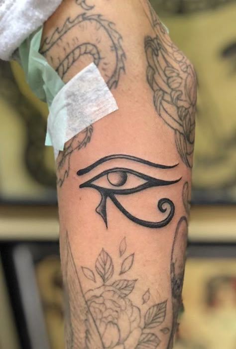 Eye of Horus tattoo Ljungaverk Ånge Tatsu-Tattoo Small Egyptian Tattoo Men, Eye Of Ra Tattoo Design For Men, Eye Of Ra Tattoo Men, Egypt God Tattoo, Eye Of Horus Tattoo Men, Paradox Tattoo Ideas, Egyptian Tattoo Men, Tattoo Eye Of Ra, Horus Tattoo Egyptian