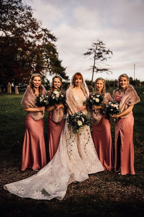 Pink bridesmaid dresses with faux fur wraps at winter wedding Bridesmaid Dresses With Fur Wraps, Dresses With Fur, Bridesmaid Dresses Rose Gold, Cold Shoulder Wedding Dress, Long Bridesmaid Dresses With Sleeves, Sleeves Bridesmaid Dresses, Bridesmaid Suits, Blue Bridesmaid Dresses Short, Bridesmaid Dresses Mismatched