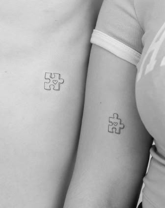 Puzzle Tiny Tattoos Women Minimalist Small Mother And Daughter Tattoos Ideas, Matching Tattoos For Mom Daughter And Grandma, Mother Daughter Tattoos Minimalist, Mother 2 Daughter Tattoos Matching, Mother 2 Daughters Tattoos, Mother Daughter Tiny Tattoos, Tattoo With Mom Mother Daughters, Mother Daughter Tattoos Fine Line, Matching Tattoos With Mum