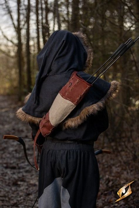 Wildling Quiver - Suede Belted Cape, Male Character Ideas, Archery Bows, Game Props, Accessories Display, Bow Accessories, Quiver, Male Character, Archery