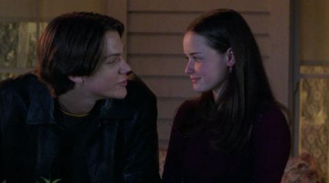 15 Best 'Gilmore Girls' Moments Between Rory & Dean, Because He Built Her A Car, Remember? Gilmore Girls Reunion, Gilmore Girls Dean, Dean Forester, Jess Mariano, Slenderman, Stars Hollow, Tv Couples, Together Again, Rory Gilmore