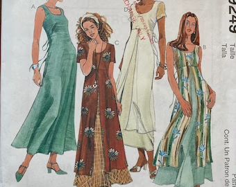 EllieRue's Boutique by EllieRueBoutique on Etsy Overskirt Dress, Sundress Pattern, Pattern Sheets, Patron Vintage, Womens Boho Dresses, Clothes Making, Pattern Dress Women, Maxi Dress Pattern, Couture Mode