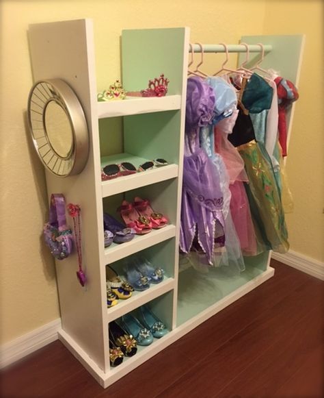 Dress Up Corner Diy, Dress Up Wardrobe Diy, Diy Kids Dress Up Station, Diy Dress Up Station, Dopamine Room, Preschool Room Layout, Diy Dressing Tables, Dress Up Corner, Dress Up Area