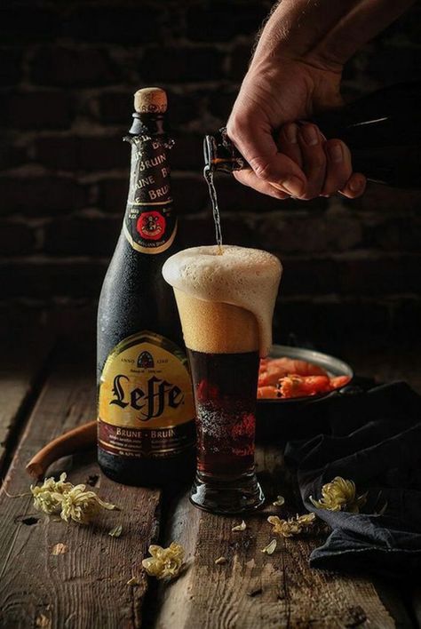 Beer Shot, Beer Pictures, Beer Photography, Beer Photos, Beer Advertising, Beverage Photography, Beer Art, Pub Food, Drink Photography