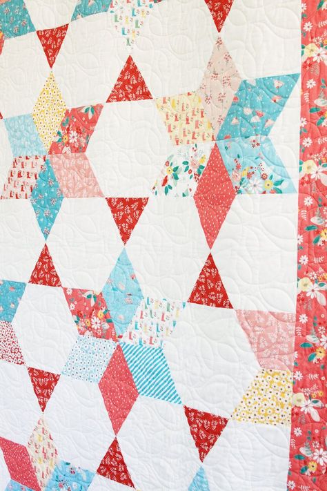 stars quilt pattern - Google Search Triangle Quilt Pattern, Vintage Quilts Patterns, Cake Quilt, Stars Quilt, Paper Quilt, Vintage Stars, Quilt Square Patterns, Cute Quilts, Stars Pattern