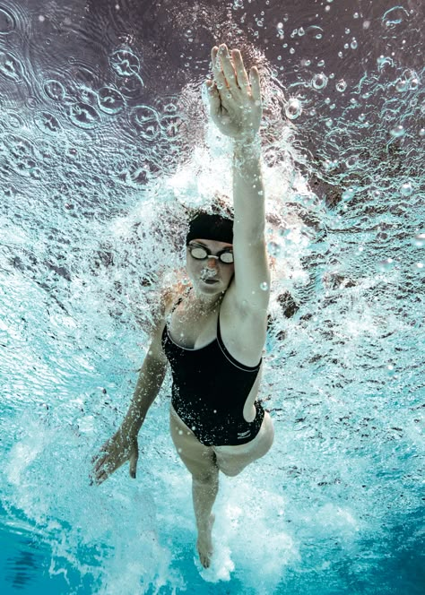 Swim Team Senior Pictures #swim #team #senior #pictures #iowa #underwater #nikon #pool #ocean #highschool Swimming Senior Pictures, Benefits Of Swimming, Swimming Aesthetic, Swimming Photography, Swimming Photos, Swimming Motivation, Swimming Pictures, Swimmer Problems, Swimming World