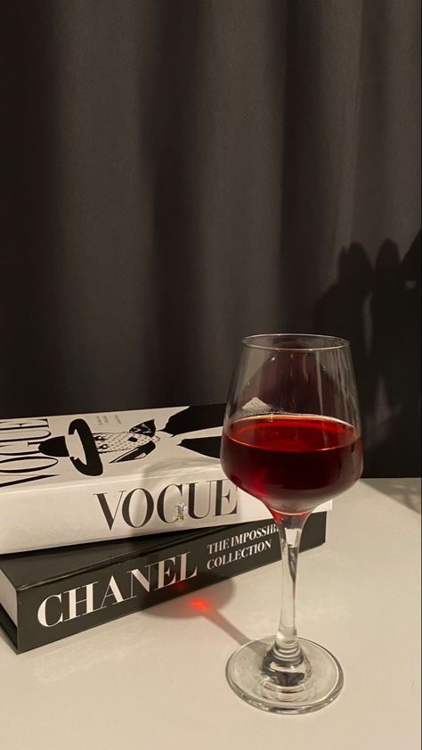 Red Wine Glasses Aesthetic, Wine And Reading Aesthetic, Deep Red Wallpaper Aesthetic, Vin Rouge Aesthetic, Red Wine Wallpaper Aesthetic, Red Wine Aesthetic Wallpaper, Wine Wallpaper Aesthetic, Red Drink Aesthetic, Wine Color Aesthetic