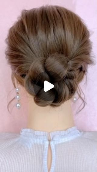 Hair Buns Style, Hair Bun Styles For Long Hair, Smooth Bun Updo, How To Do Hair Bun, Hairstyle Ideas Bun, Hairstyle For Bun, Different Bun Hairstyles, Hair In Bun Styles, How To Make Hair Bun